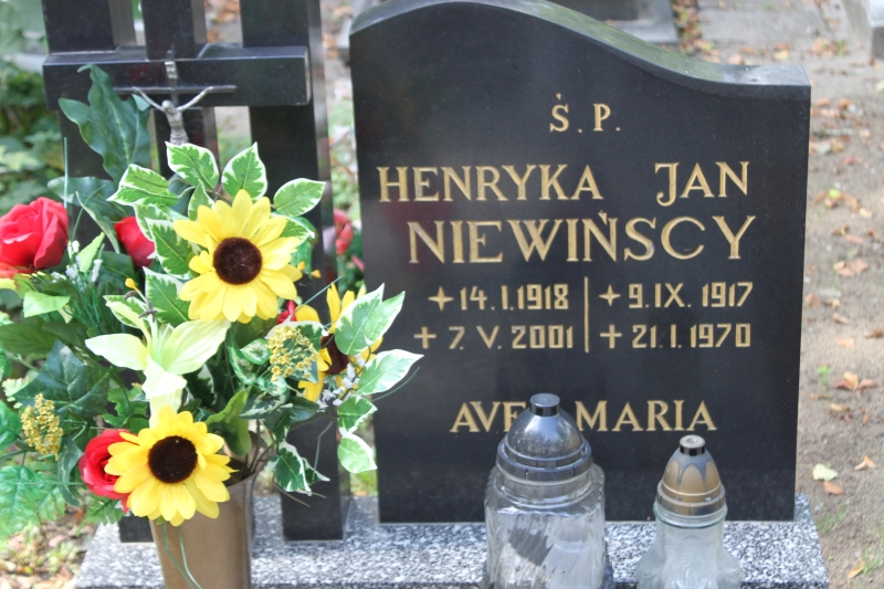 Jan Niewiński 1917 Myślibórz - Grobonet - Wyszukiwarka osób pochowanych