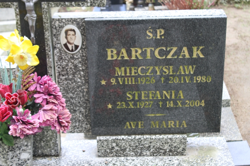 Grób Marian Bartczak