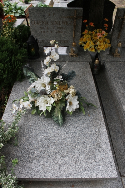 Eugenia Siniewicz 1908 Myślibórz - Grobonet - Wyszukiwarka osób pochowanych