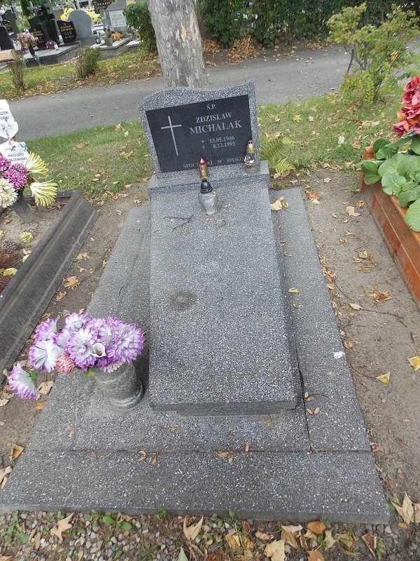 Grób Marian Nawotka
