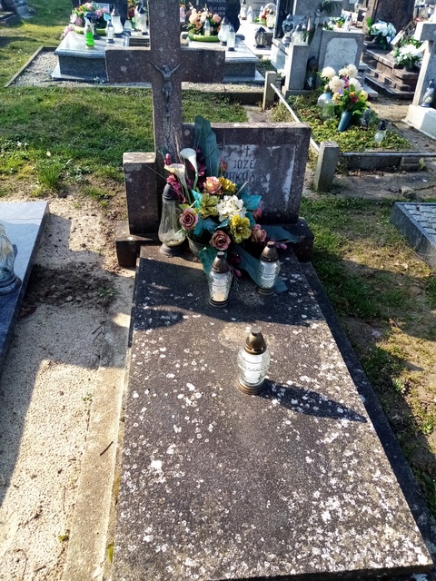 Grób Józef Krakowski