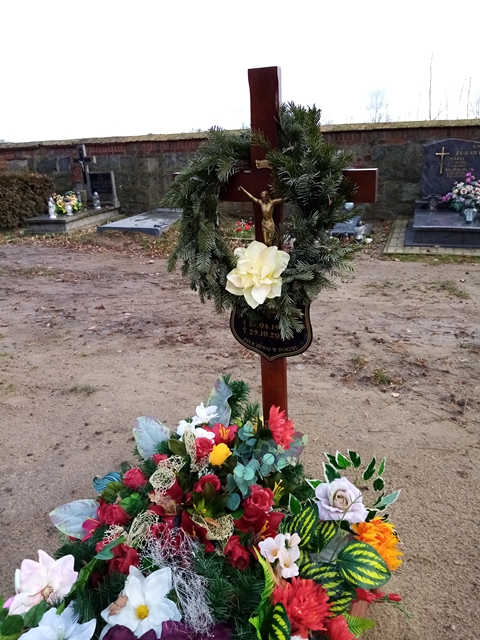 Janusz Józefczuk 1961 Myślibórz - Grobonet - Wyszukiwarka osób pochowanych