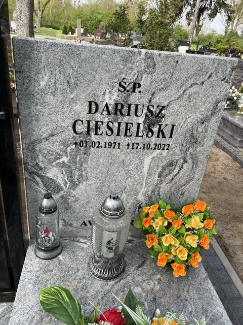 Dariusz Ciesielski 1971 Myślibórz - Grobonet - Wyszukiwarka osób pochowanych